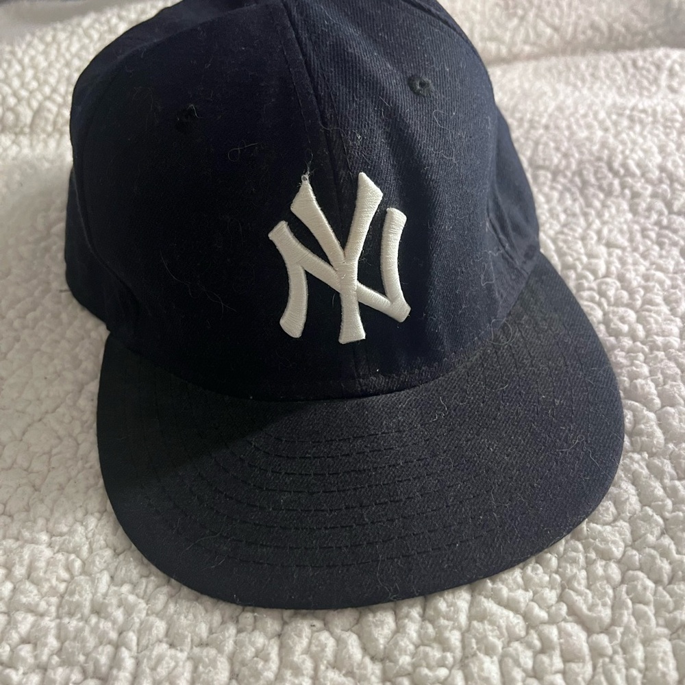 New Era Black 59FIFTY Fitted Cap